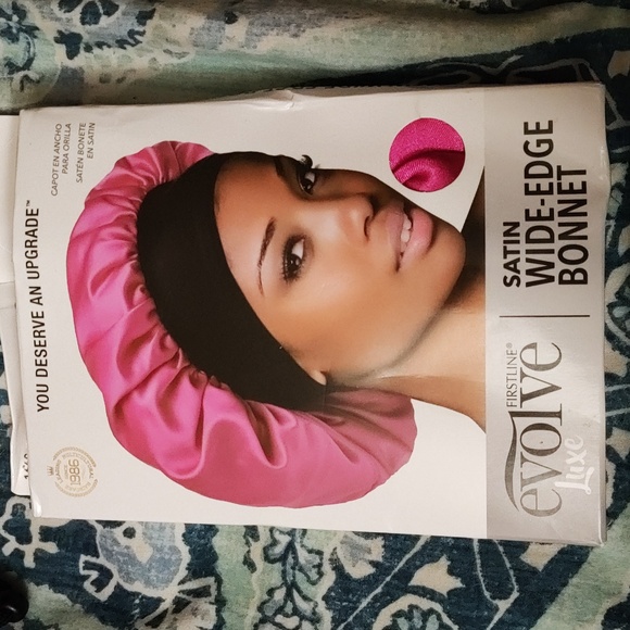 Satin Bonnet - Picture 1 of 2